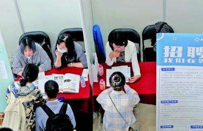 教育部多措并舉促就業，上海網絡平臺搭橋為高校畢業生創業就業賦能